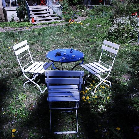 Au Jardin Bed & Breakfast Zuchwil Стая снимка
