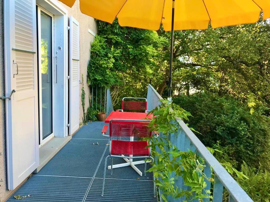 Au Jardin Bed & Breakfast Zuchwil Екстериор снимка