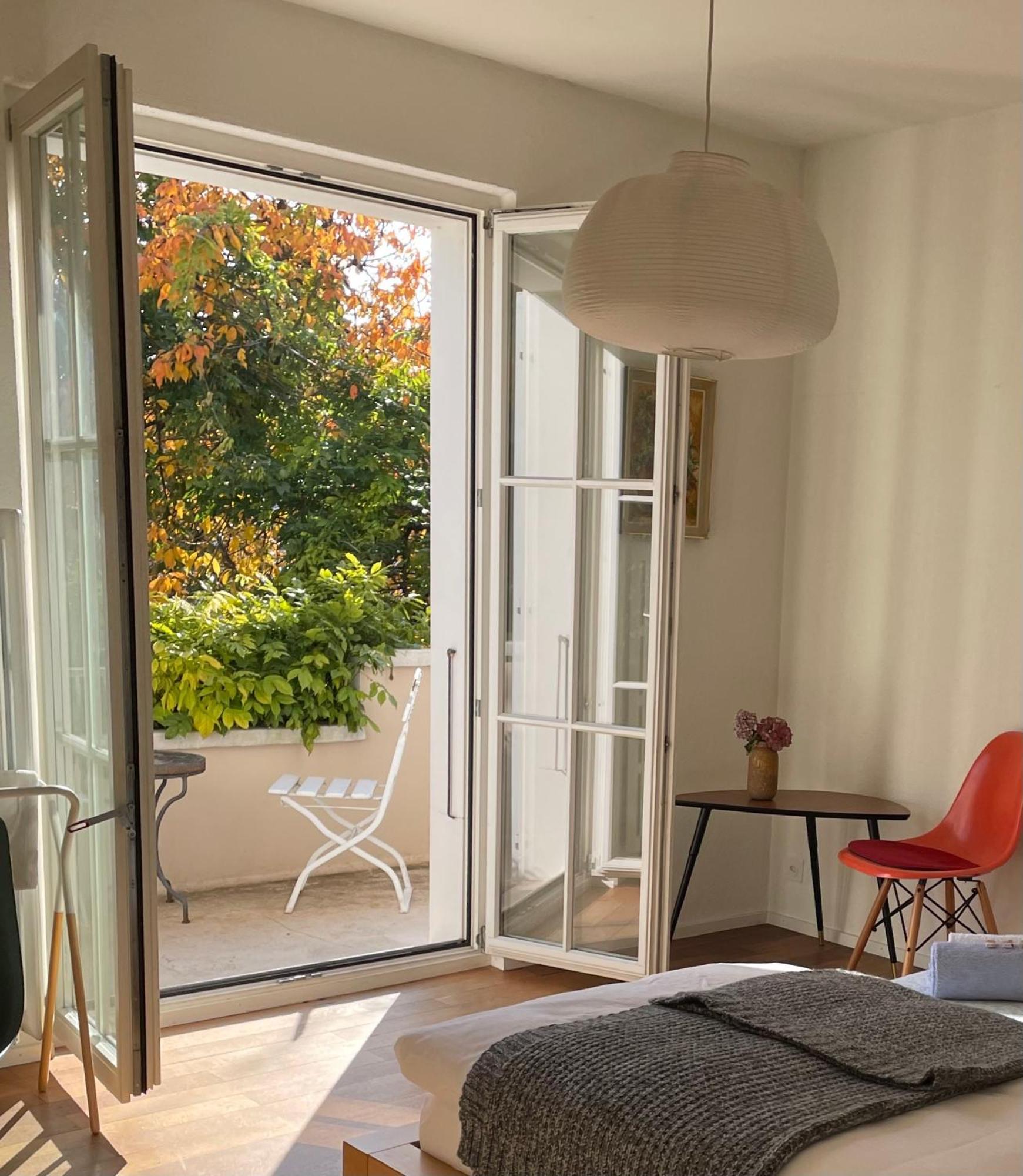 Au Jardin Bed & Breakfast Zuchwil Екстериор снимка
